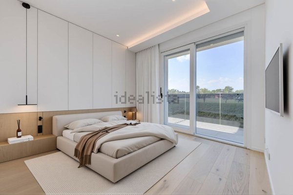 appartamento in vendita a Peschiera del Garda