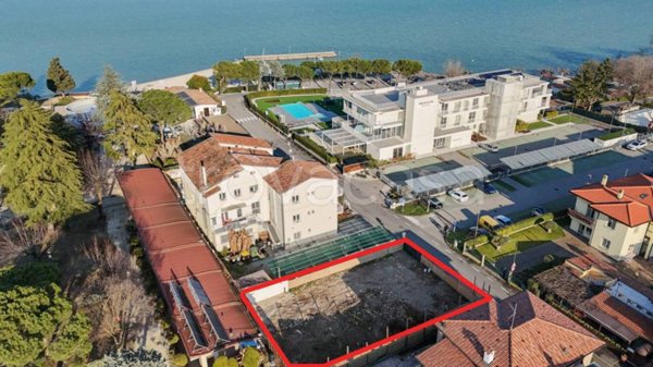 appartamento in vendita a Peschiera del Garda