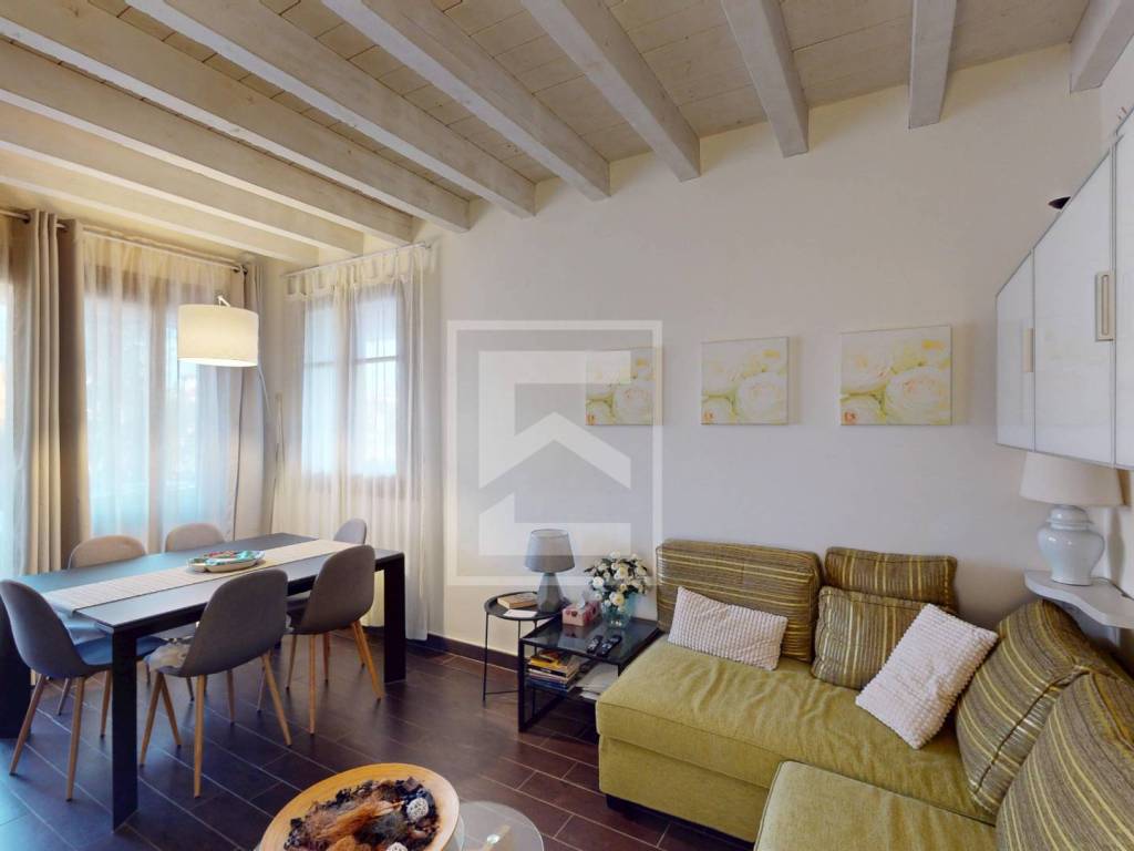 appartamento in vendita a Peschiera del Garda