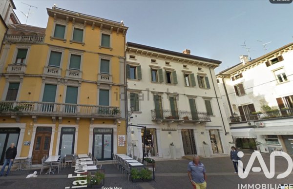 appartamento in vendita a Peschiera del Garda