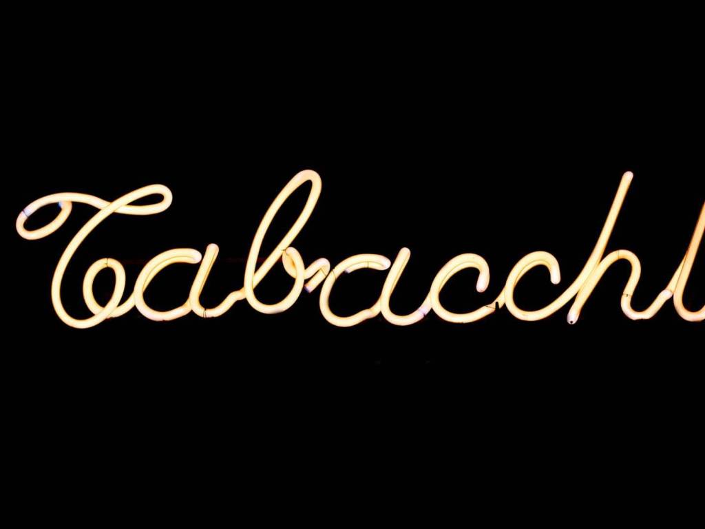 negozio in vendita a Peschiera del Garda