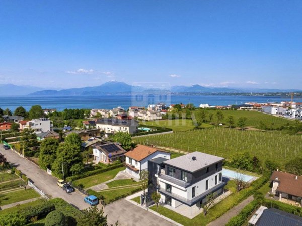 appartamento in vendita a Peschiera del Garda