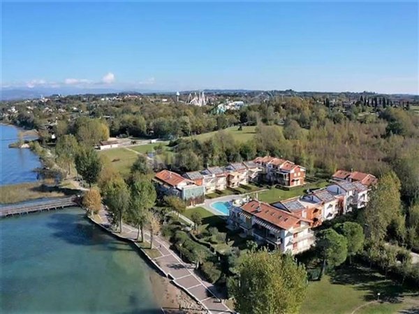 appartamento in vendita a Peschiera del Garda