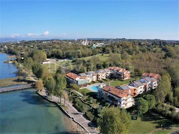 appartamento in vendita a Peschiera del Garda