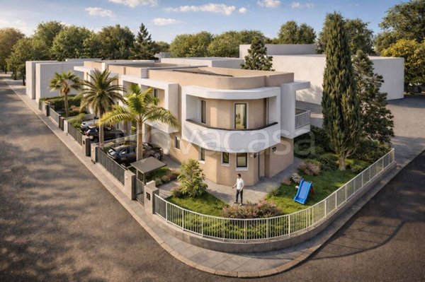 casa indipendente in vendita a Peschiera del Garda