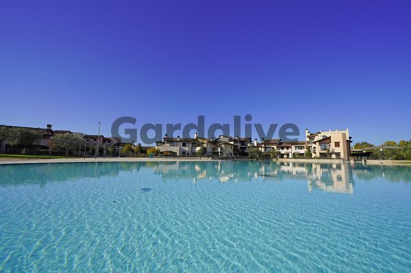 appartamento in vendita a Peschiera del Garda in zona San Benedetto di Lugana