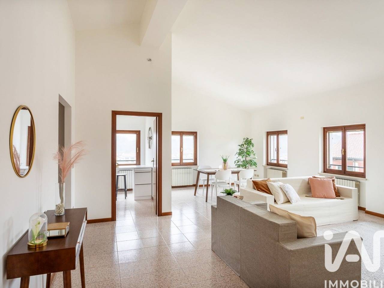 appartamento in vendita a Peschiera del Garda