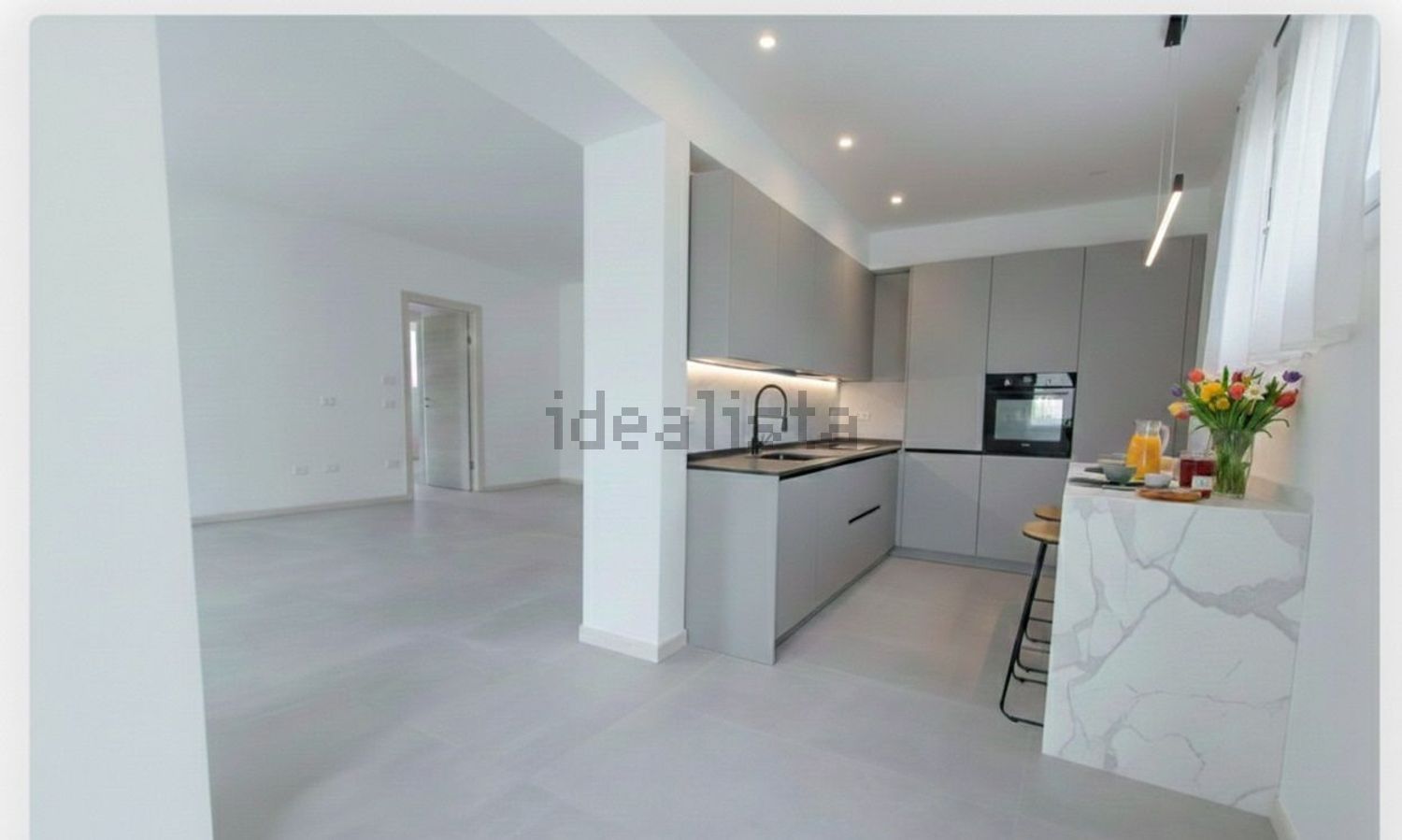 appartamento in vendita a Peschiera del Garda