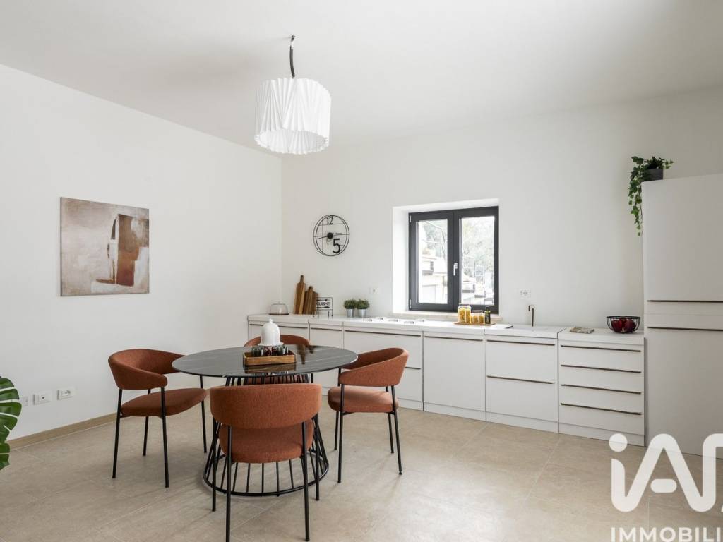 appartamento in vendita a Peschiera del Garda in zona Broglie