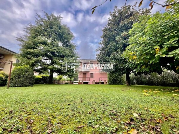 appartamento in vendita a Peschiera del Garda