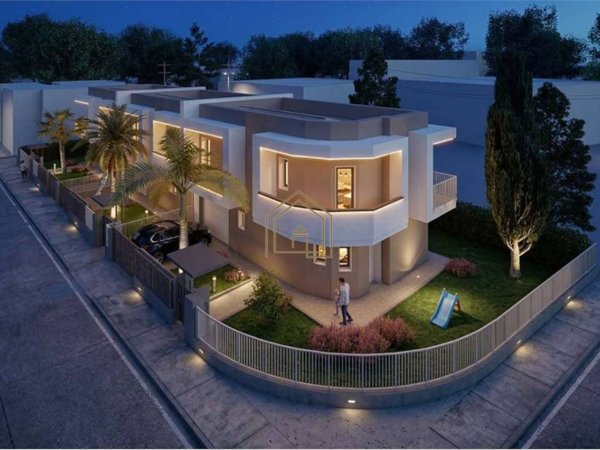 casa indipendente in vendita a Peschiera del Garda