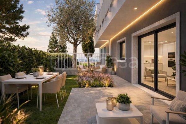 casa indipendente in vendita a Peschiera del Garda