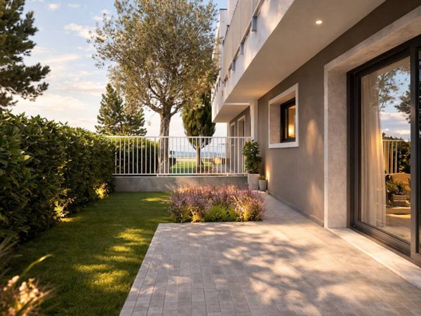 casa indipendente in vendita a Peschiera del Garda