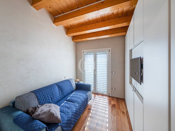 appartamento in vendita a Peschiera del Garda