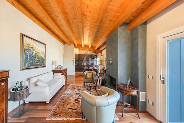 appartamento in vendita a Peschiera del Garda