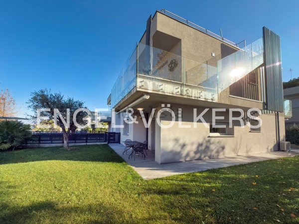 appartamento in vendita a Peschiera del Garda