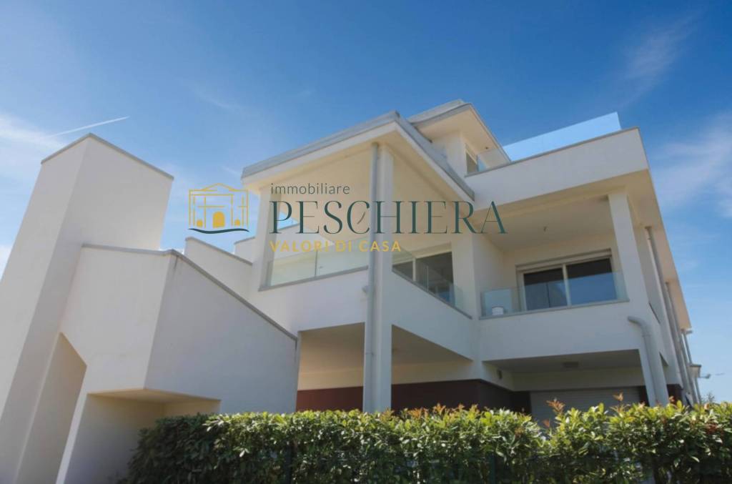 appartamento in vendita a Peschiera del Garda in zona San Benedetto di Lugana