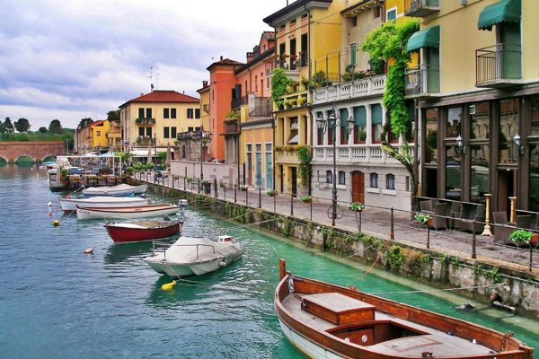 appartamento in vendita a Peschiera del Garda