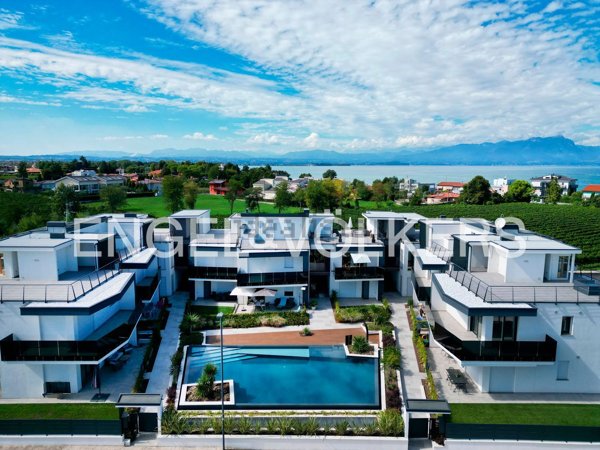 appartamento in vendita a Peschiera del Garda in zona San Benedetto di Lugana