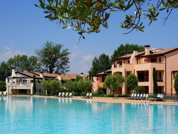 appartamento in vendita a Peschiera del Garda