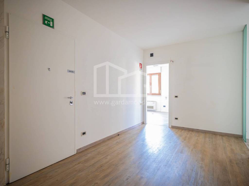 appartamento in vendita a Peschiera del Garda