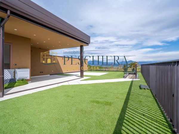 appartamento in vendita a Peschiera del Garda in zona San Benedetto di Lugana