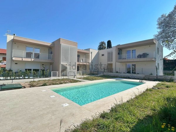 appartamento in vendita a Peschiera del Garda