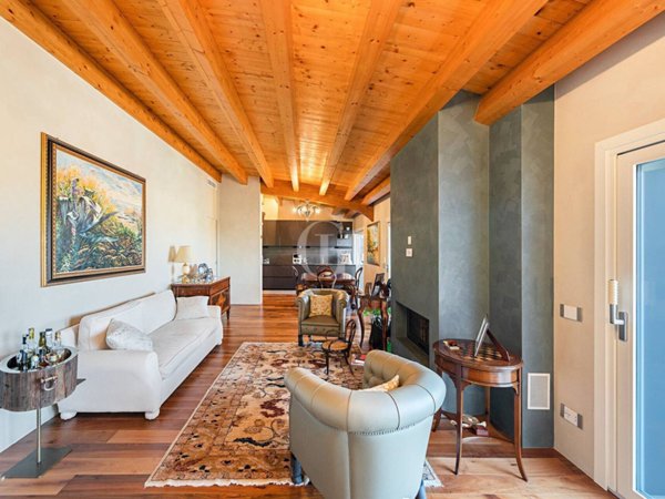 appartamento in vendita a Peschiera del Garda