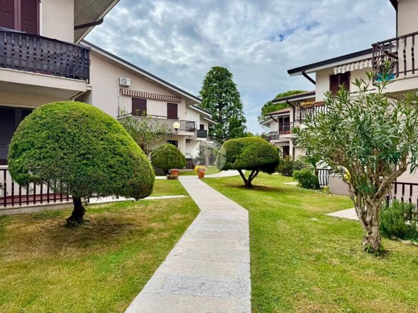 appartamento in vendita a Peschiera del Garda