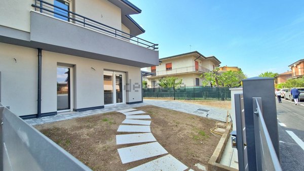 appartamento in vendita a Peschiera del Garda