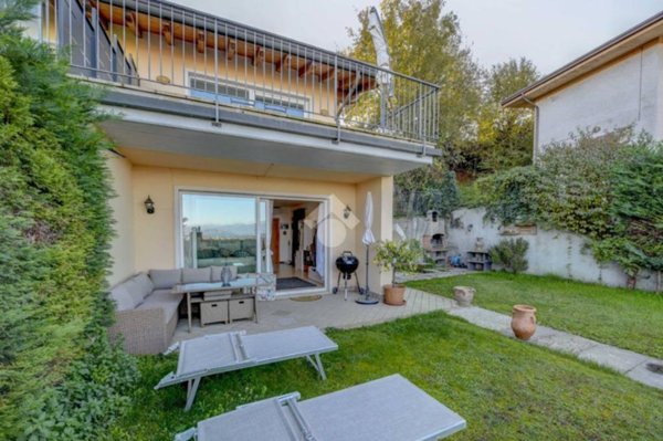 casa indipendente in vendita a Peschiera del Garda
