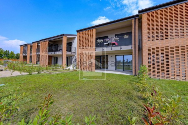 appartamento in vendita a Peschiera del Garda