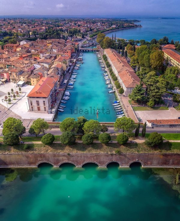 appartamento in vendita a Peschiera del Garda