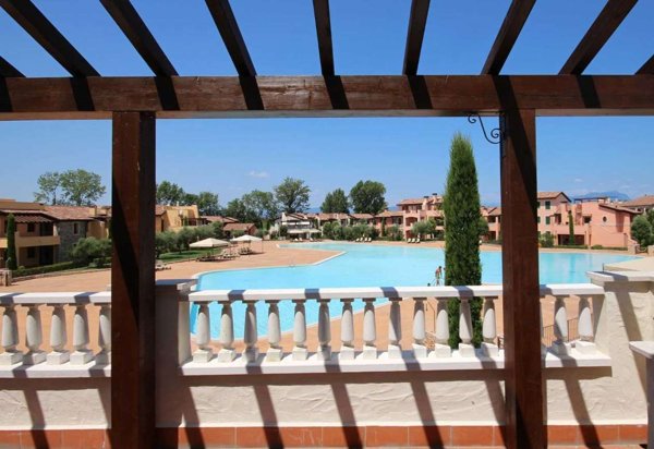 appartamento in vendita a Peschiera del Garda