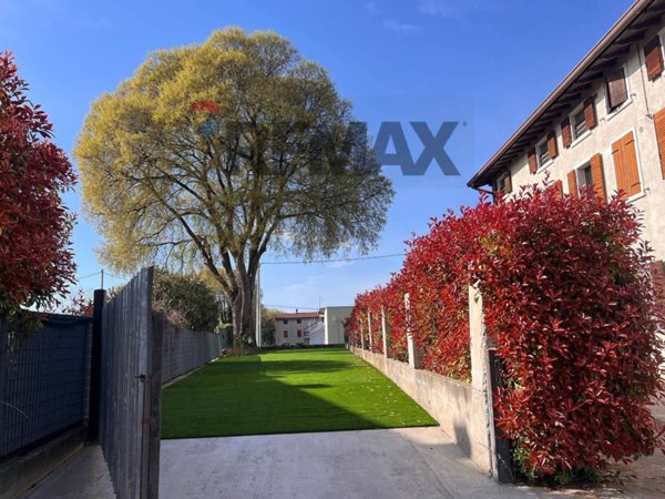 appartamento in vendita a Peschiera del Garda