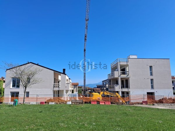 appartamento in vendita a Peschiera del Garda