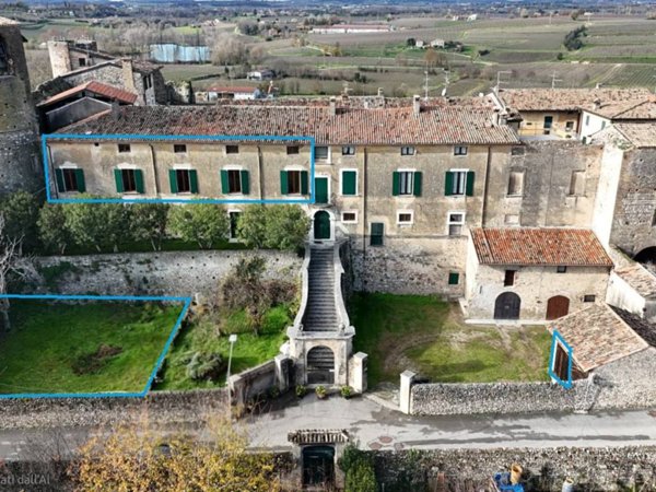 appartamento in vendita a Peschiera del Garda