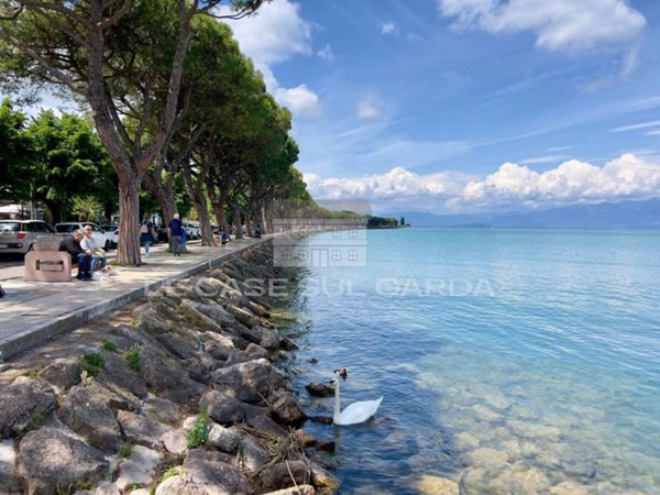 casa indipendente in vendita a Peschiera del Garda