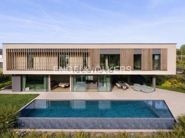 casa indipendente in vendita a Peschiera del Garda