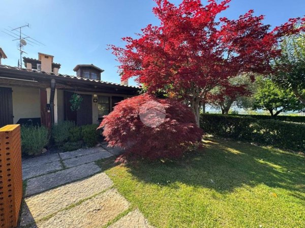 casa indipendente in vendita a Peschiera del Garda