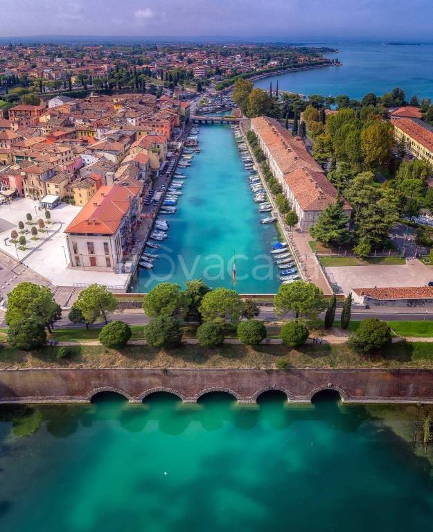 appartamento in vendita a Peschiera del Garda