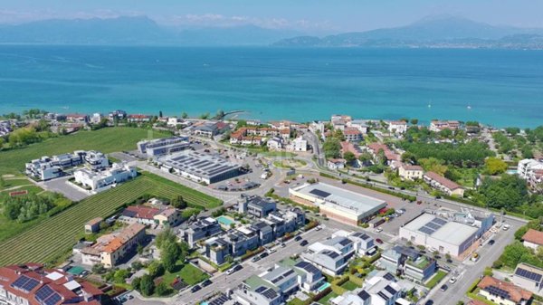 appartamento in vendita a Peschiera del Garda in zona San Benedetto di Lugana