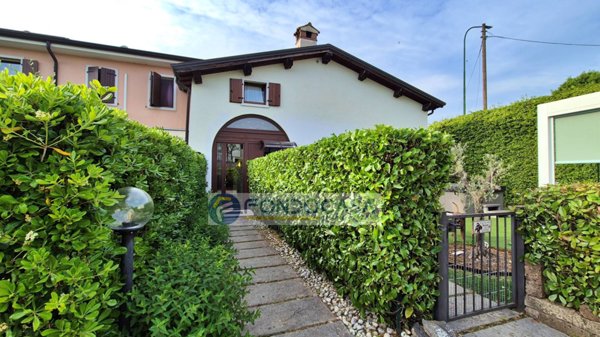 appartamento in vendita a Peschiera del Garda
