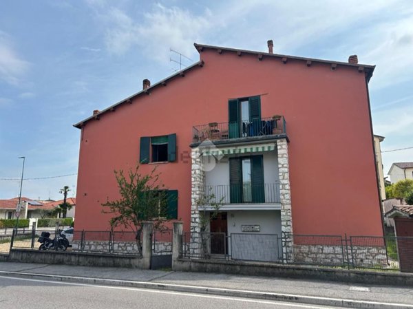 appartamento in vendita a Peschiera del Garda