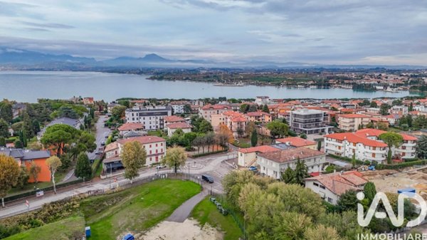 appartamento in vendita a Peschiera del Garda