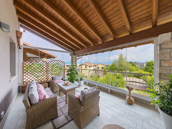 appartamento in vendita a Peschiera del Garda in zona San Benedetto di Lugana