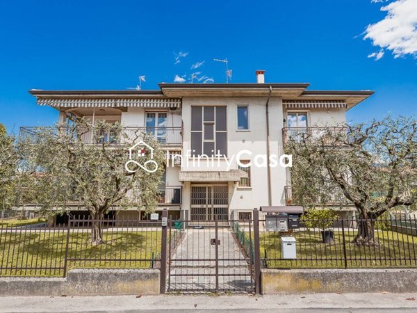 appartamento in vendita a Peschiera del Garda
