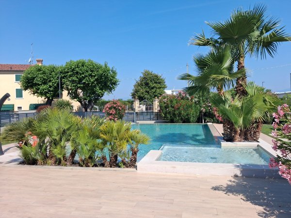 appartamento in vendita a Peschiera del Garda