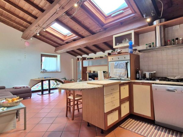 appartamento in vendita a Peschiera del Garda in zona Broglie