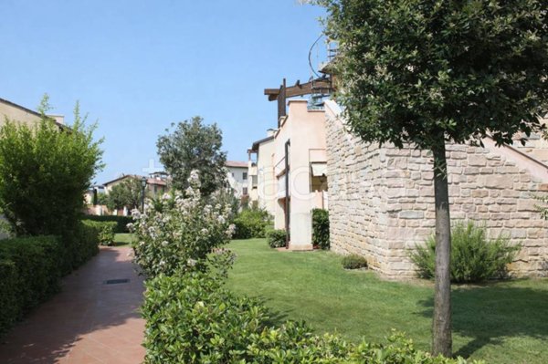 appartamento in vendita a Peschiera del Garda in zona San Benedetto di Lugana